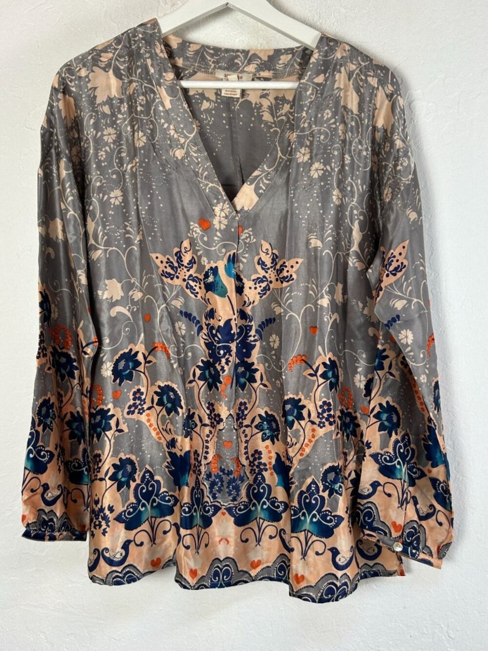 Sundance Womens Floral Print Boho Silk V-Neck Blouse Top Medium Gray Long Sleeve